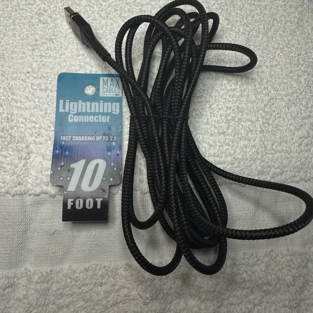 Max Cables Lightning Connector cable, 10 feet
